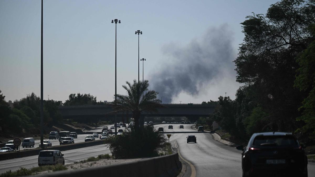कुवैत में कई अमेरिकी लड़ाकू विमान क्रैश, सभी चालक सुरक्षित: रक्षा मंत्रालय