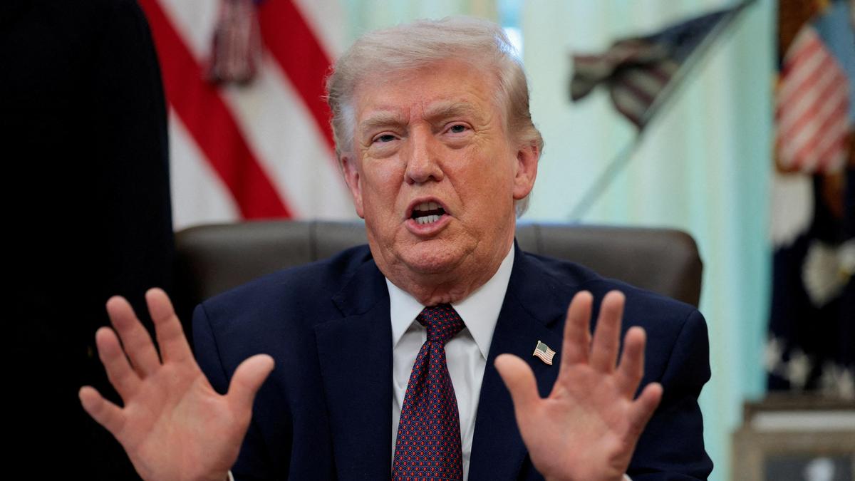 तेल की बढ़ती कीमतों के बीच ट्रंप का दावा, स्ट्रेट ऑफ हॉर्मुज़ को जल्द खोल सकता है अमेरिका